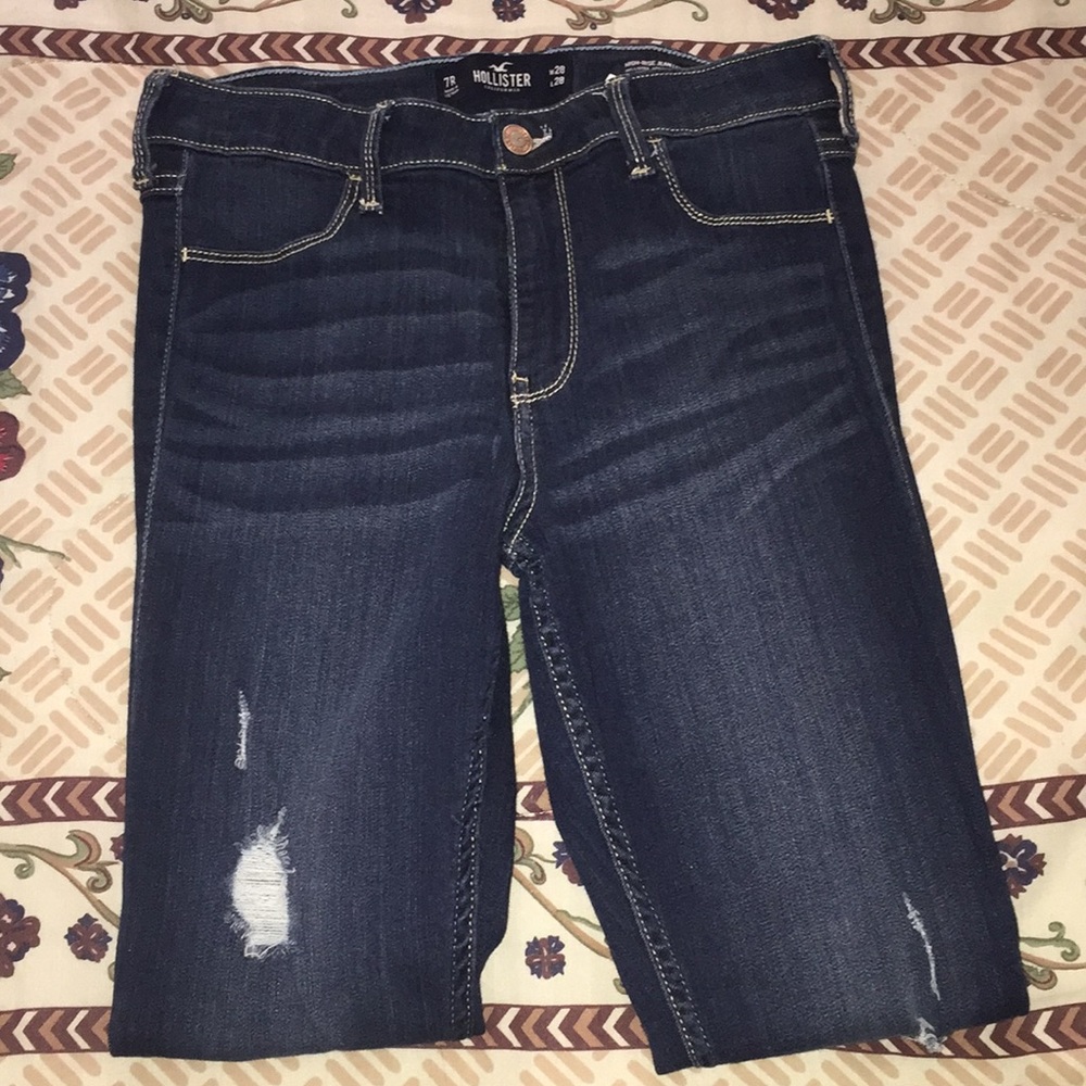 dark blue jeans